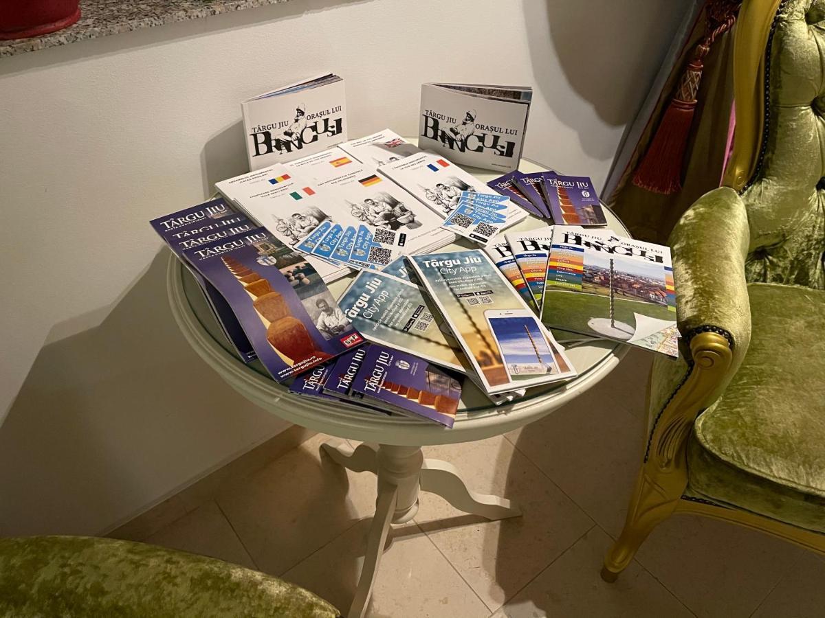 Hotel Goya Collection Târgu Jiu Zewnętrze zdjęcie