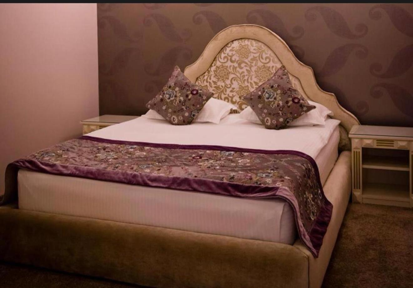 Hotel Goya Collection Târgu Jiu Zewnętrze zdjęcie