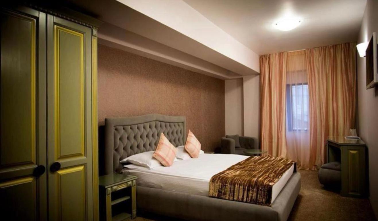 Hotel Goya Collection Târgu Jiu Zewnętrze zdjęcie