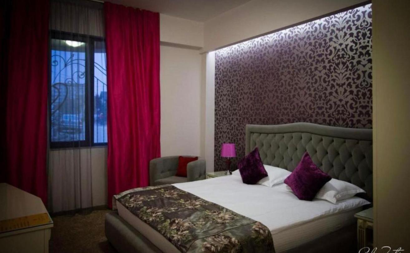 Hotel Goya Collection Târgu Jiu Zewnętrze zdjęcie