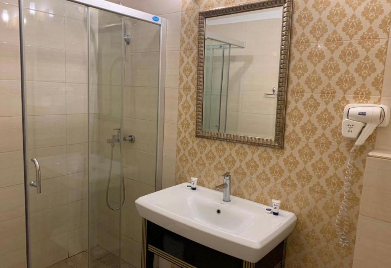 Hotel Goya Collection Târgu Jiu Zewnętrze zdjęcie